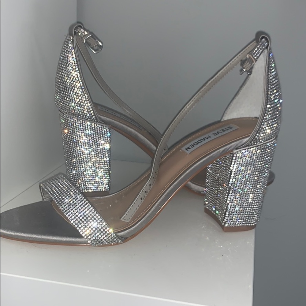 Sparkly STEVE MADDEN shoes